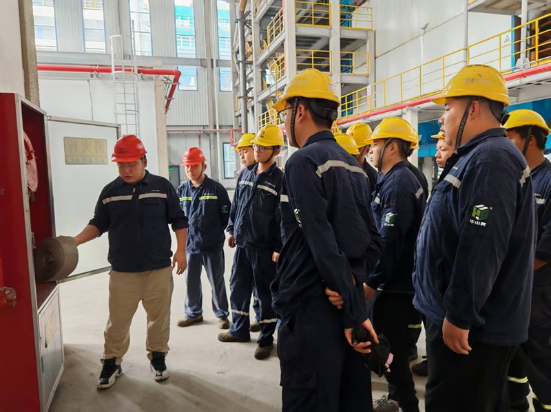 黃陵新材公司：消防演練強技能 常態檢查筑防線